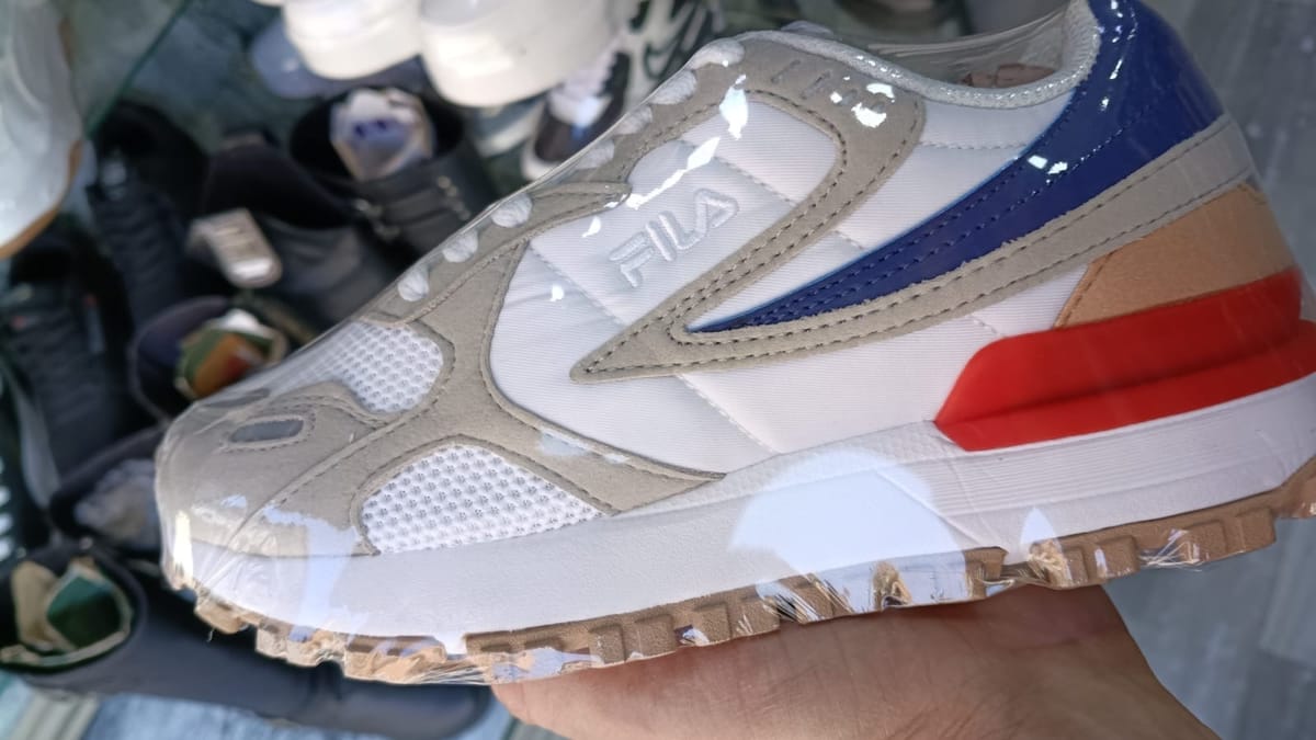 Fila Runner, Blanco, azul y rojo