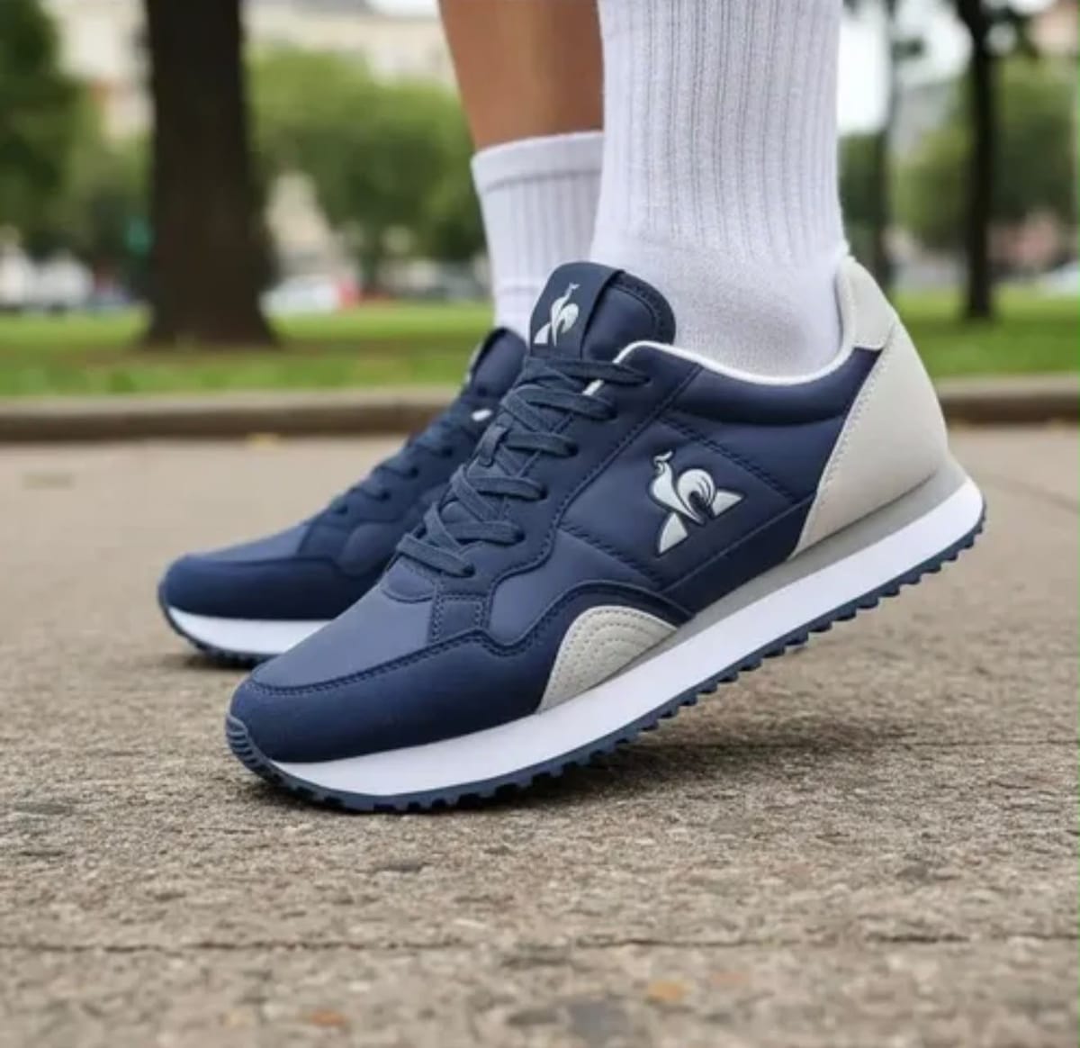 Le Coq Sportif Clásico, Azul y gris