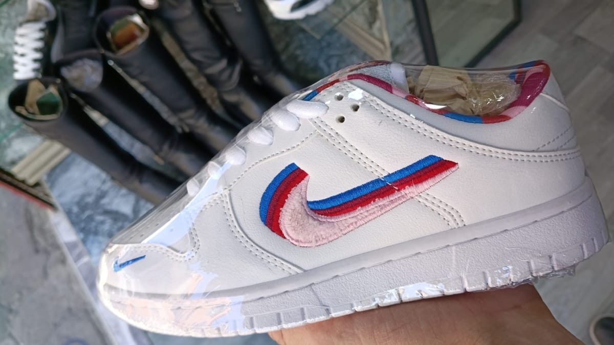 Nike Dunk, Blanco charol