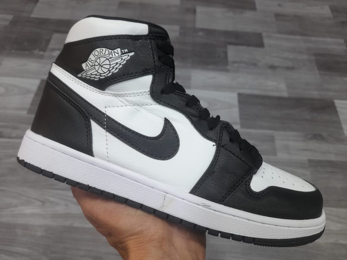 Nike Jordan 1 High, Blanco y negro